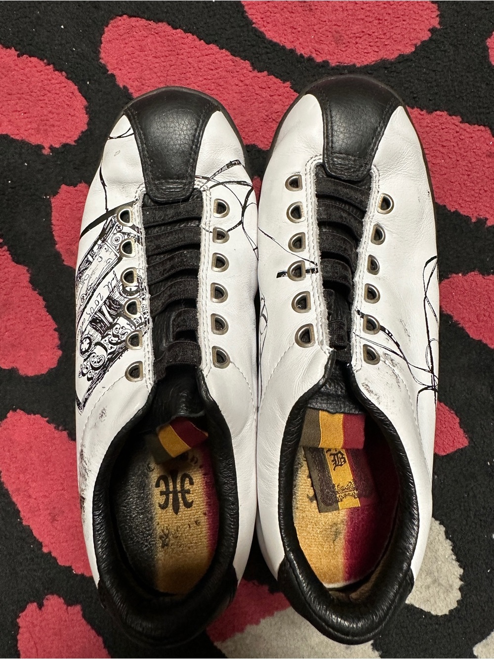 GWEN Stefani L.A.M.B Black and White Casual Lace-Up Sneakers